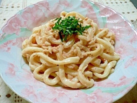 ごまクリーミー鮭うどん